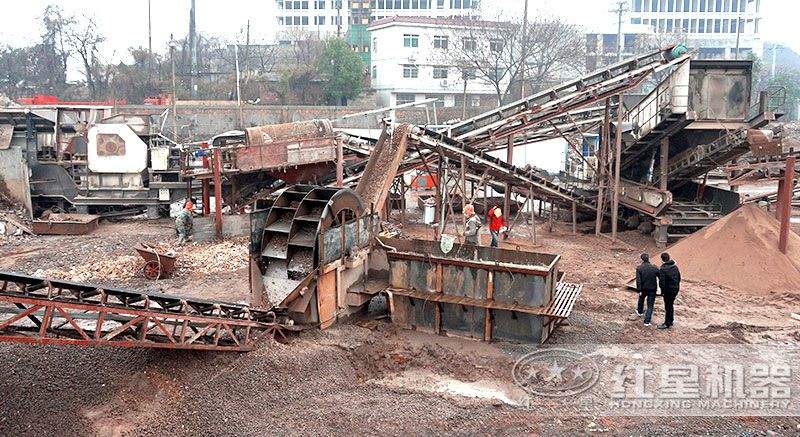 浙江建筑垃圾移動破碎制砂生產現(xiàn)場