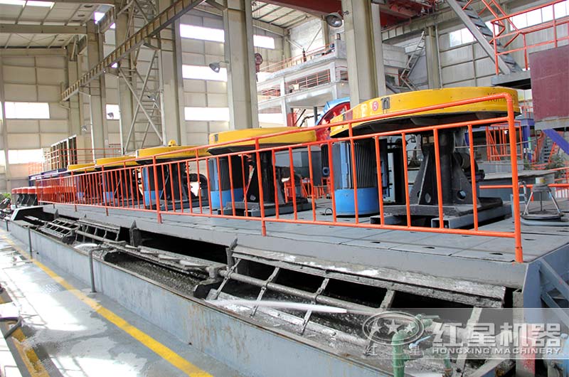 浮選機(jī)現(xiàn)代化車(chē)間實(shí)拍