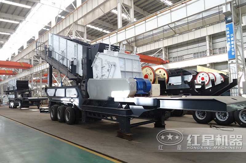 輪胎式可移動式破碎機(jī)+搭載反擊式破碎機(jī)