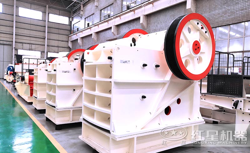 小型顎式破碎機(jī)車間圖