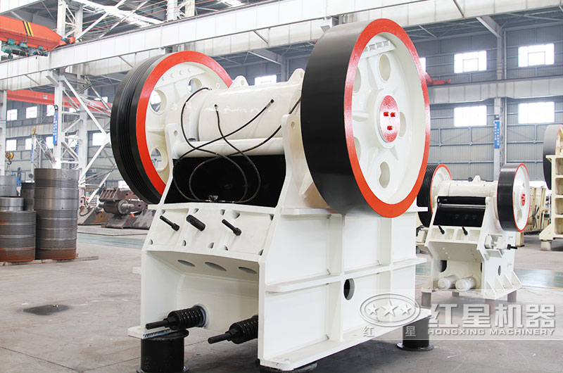 顎式破碎機(jī)車(chē)間現(xiàn)貨
