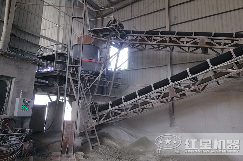 沖擊式破碎機(jī)客戶作業(yè)現(xiàn)場