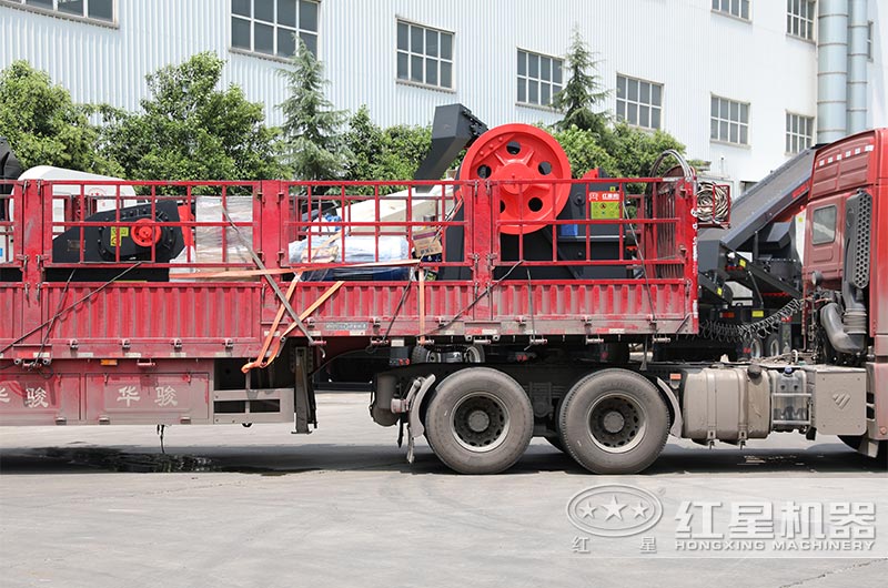 PE500x750顎式破碎機(jī)發(fā)貨