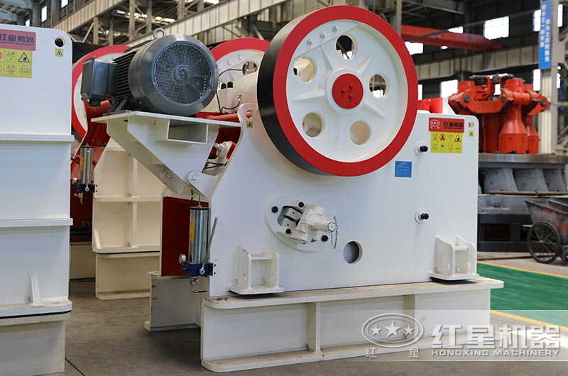 HDX德版連體顎式破碎機廠區(qū)圖