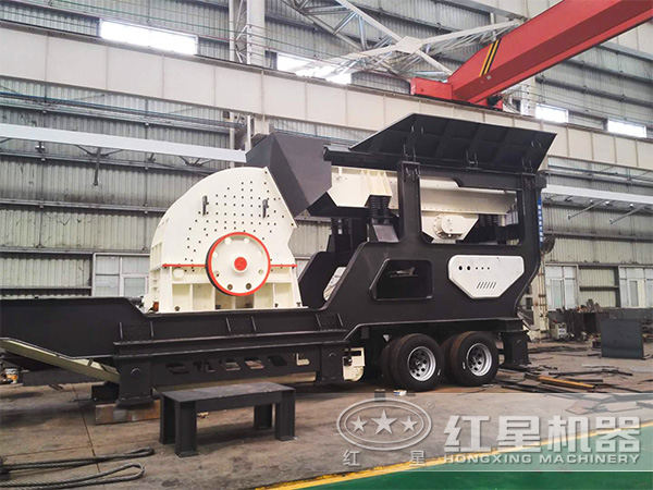 新型玄武巖PCΦ400×300錘式破碎機(jī)