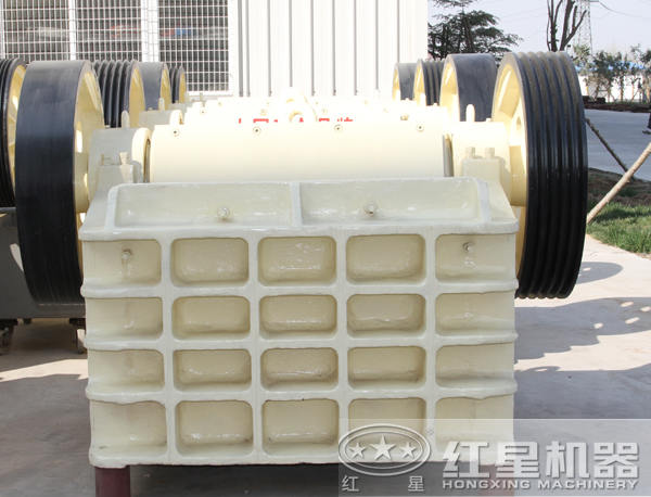 鑄造式顎式破碎機(jī)