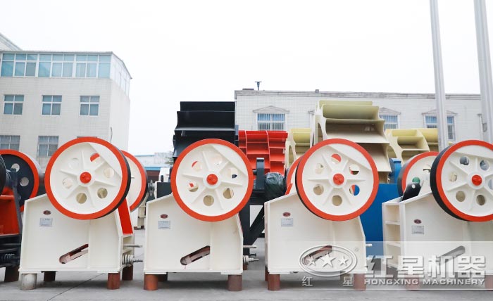 小型顎式碎石機(jī)