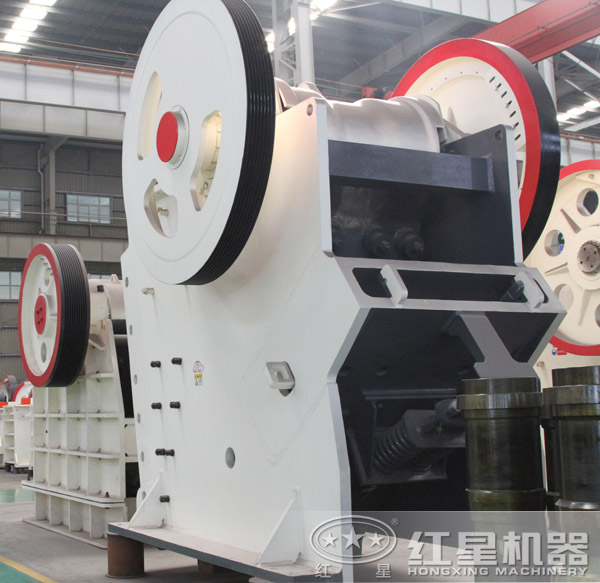 85tph歐版礦石破碎機(jī)廠區(qū)