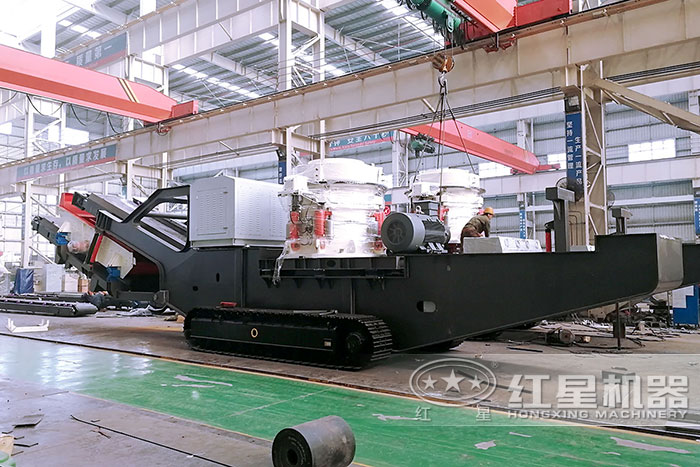 移動(dòng)式石頭破碎機(jī)配置電機(jī)組車間安裝中