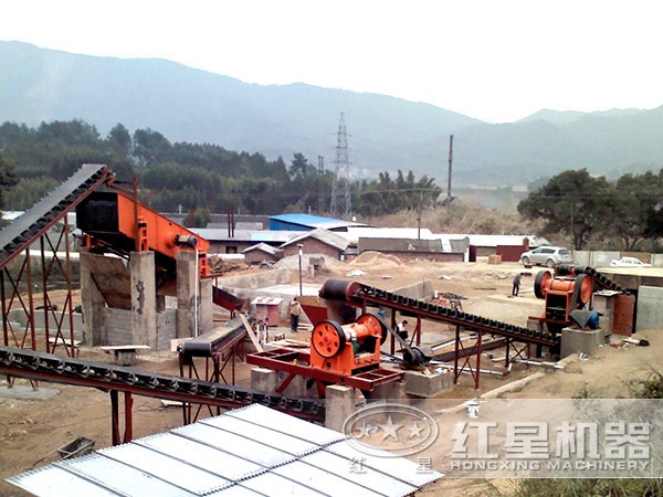 江西某高速公路石料生產(chǎn)線現(xiàn)場(chǎng)