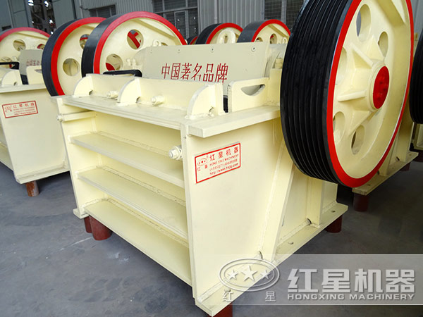 青石碎石機(jī)多少錢一臺？