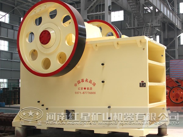 大型重晶石顎式破碎機(jī)